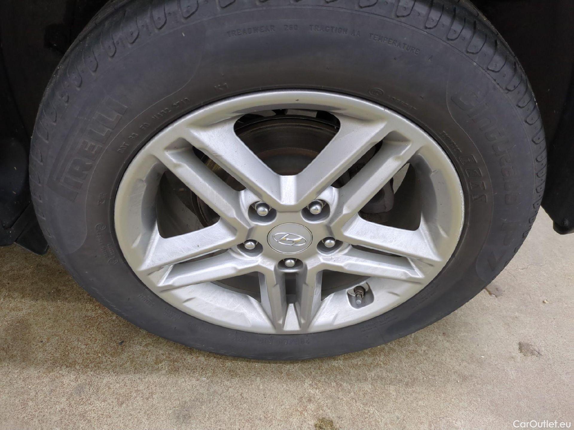  Hyundai  Konna HYUNDAI Kona / 2020 / 5P / SUV 1.0 T-GDI 120 HYBRID 48V BUSINESS #12