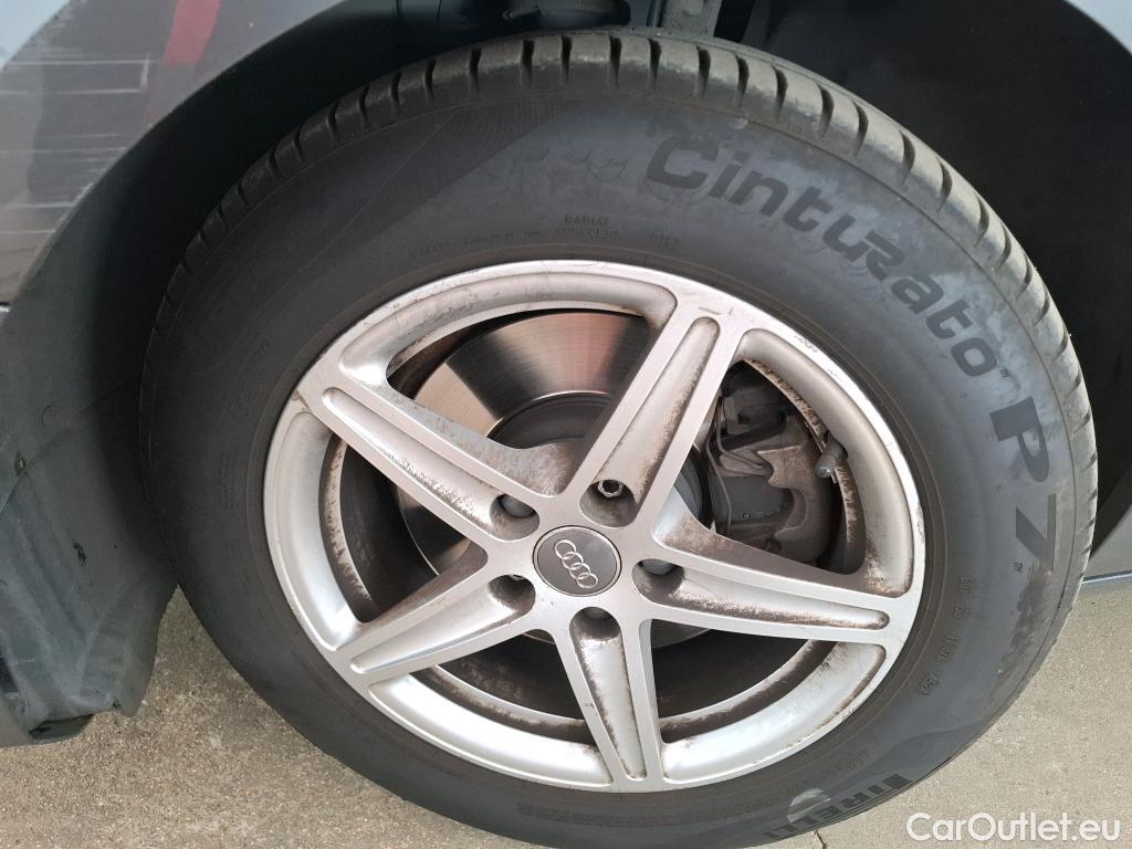  Audi  A4  Berline 35 TDI Business Line 2.0 TDI 150CV BVA7 E6 #18