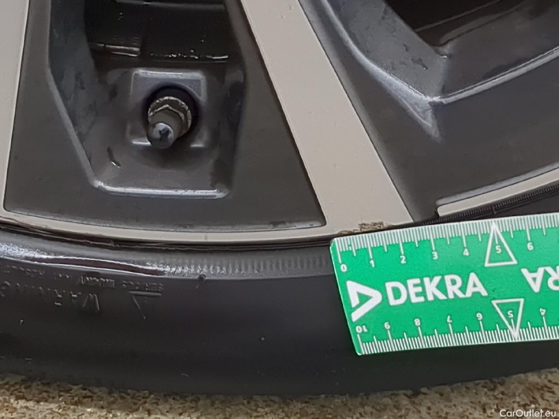  Bmw  Serie 3 Série 3 Berline 316 d Lounge 2.0 120CV BVA8 E6d #8