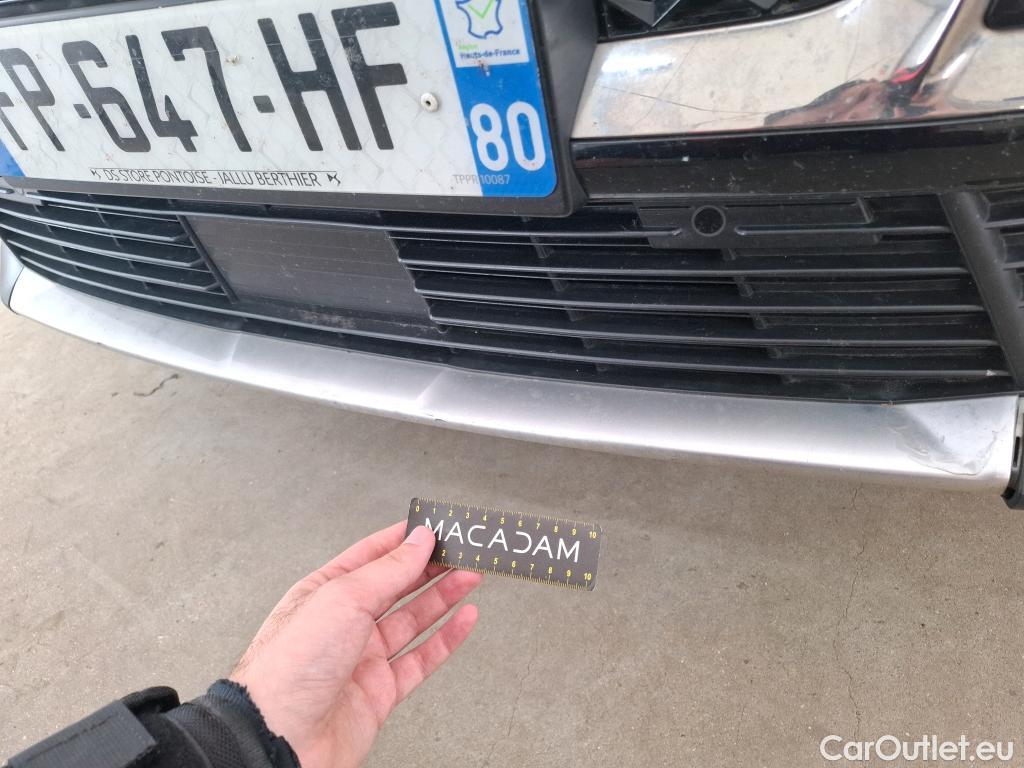  DS  DS7 DS DS 7 Crossback / 2017 / 5P / SUV BlueHDi 130 Manuel Executive #32