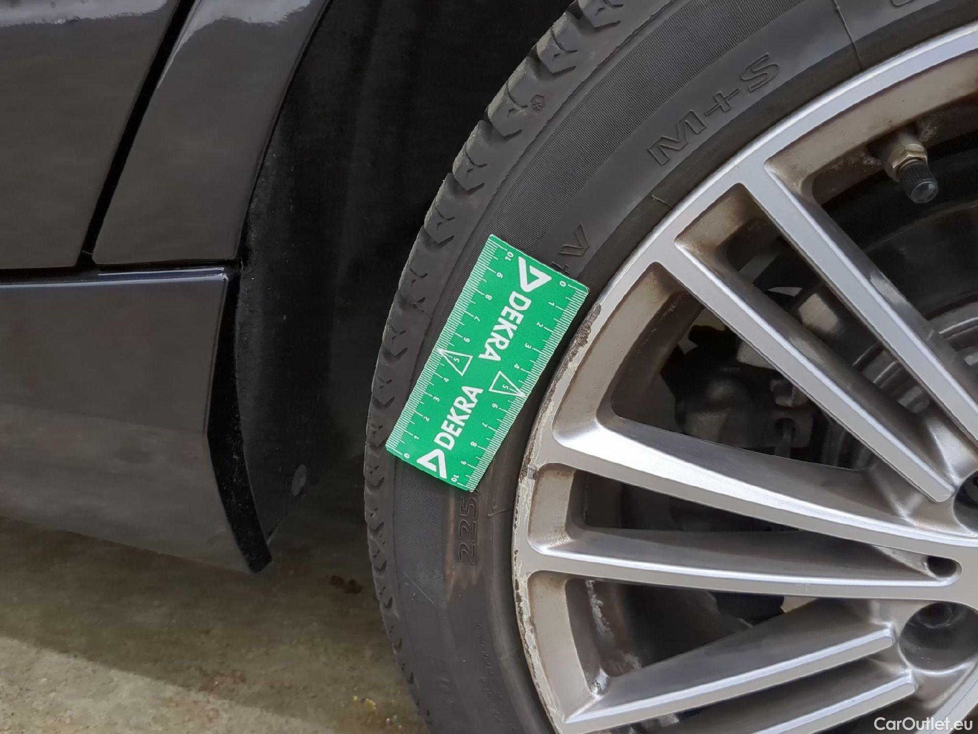  Bmw  Serie 1 Série 1 Berline 118d UrbanChic 2.0 150CV BVM6 E6 #9