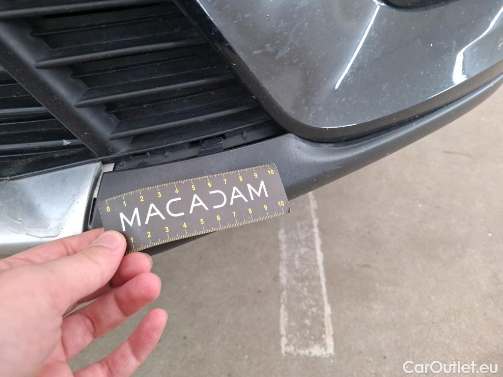  DS  DS7 DS DS 7 Crossback / 2017 / 5P / SUV BlueHDi 130 Manuel Executive #38