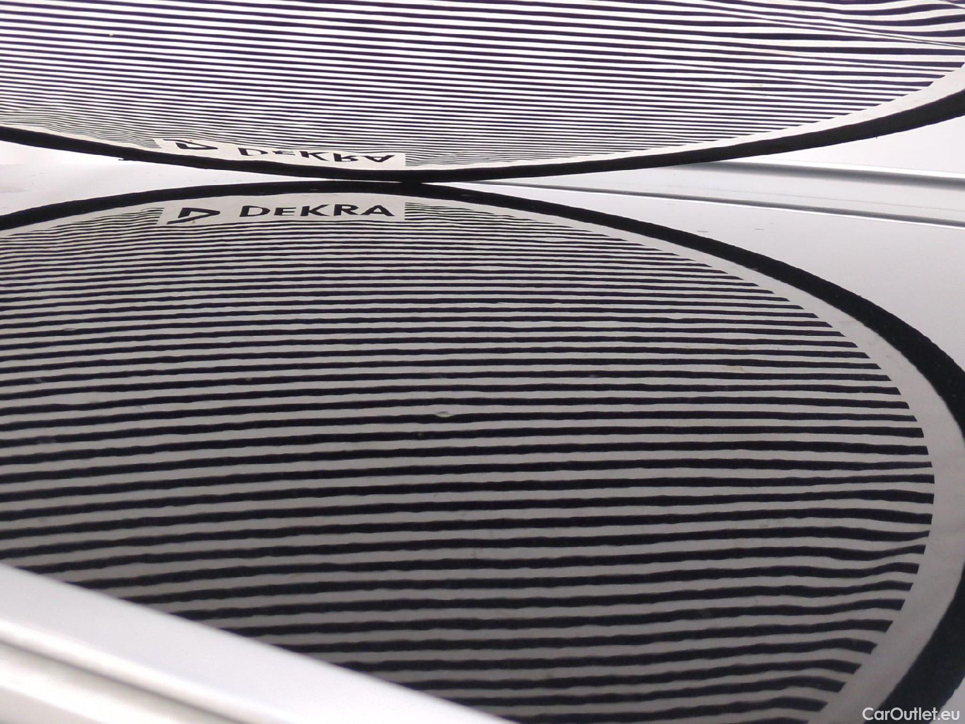  Bmw  X1 Série  sDrive16d Sport 1.5 115CV BVM6 E6dT #33