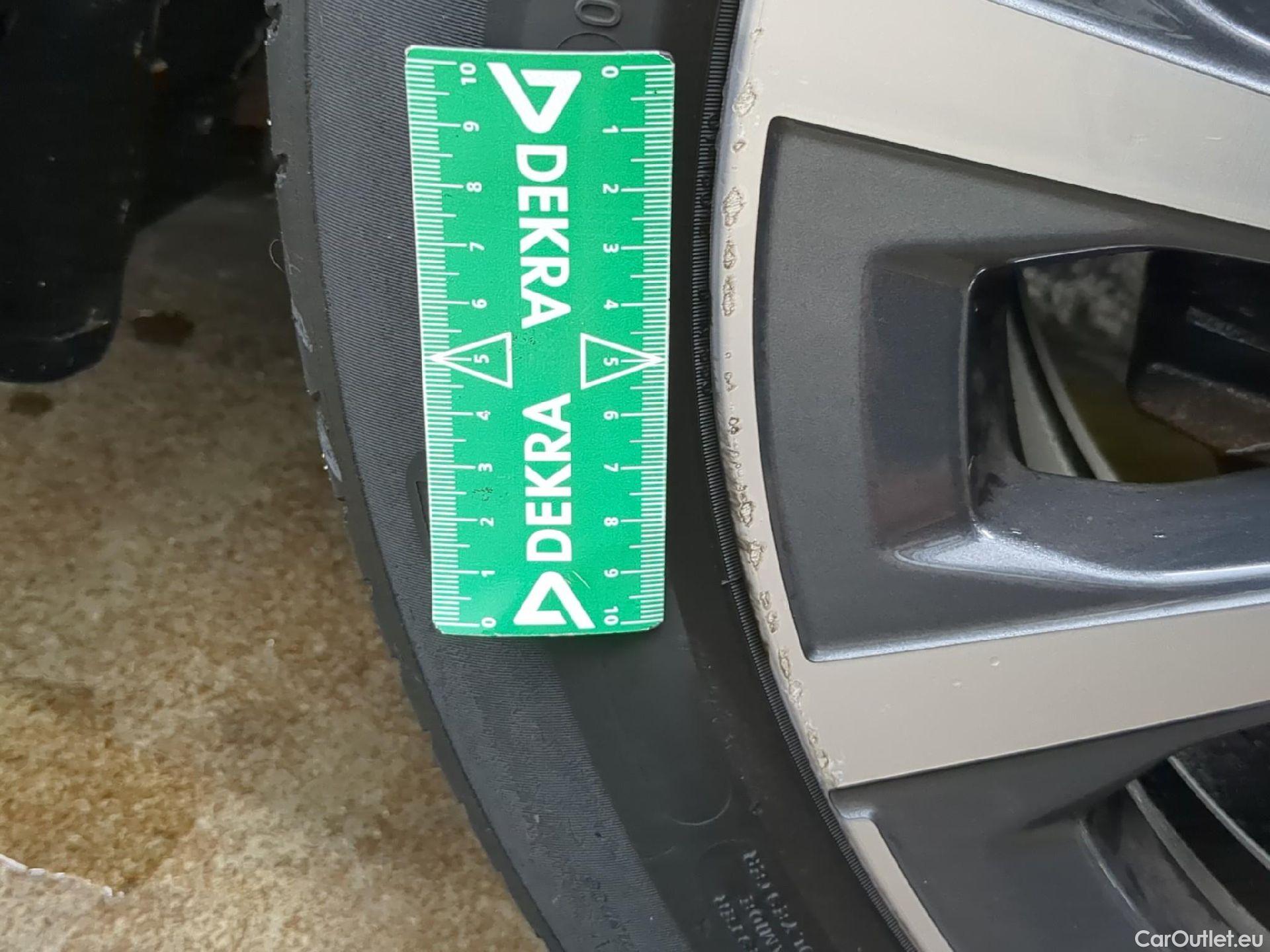  Bmw  Serie 3 Série 3 Berline 316 d Lounge 2.0 120CV BVA8 E6d #7