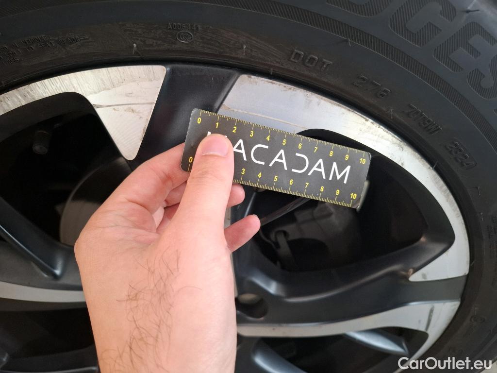  DS  DS7 DS DS 7 Crossback / 2017 / 5P / SUV BlueHDi 130 Manuel Executive #28