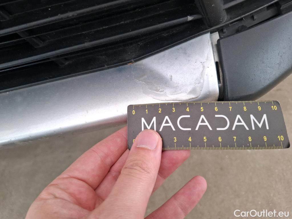  DS  DS7 DS DS 7 Crossback / 2017 / 5P / SUV BlueHDi 130 Manuel Executive #33