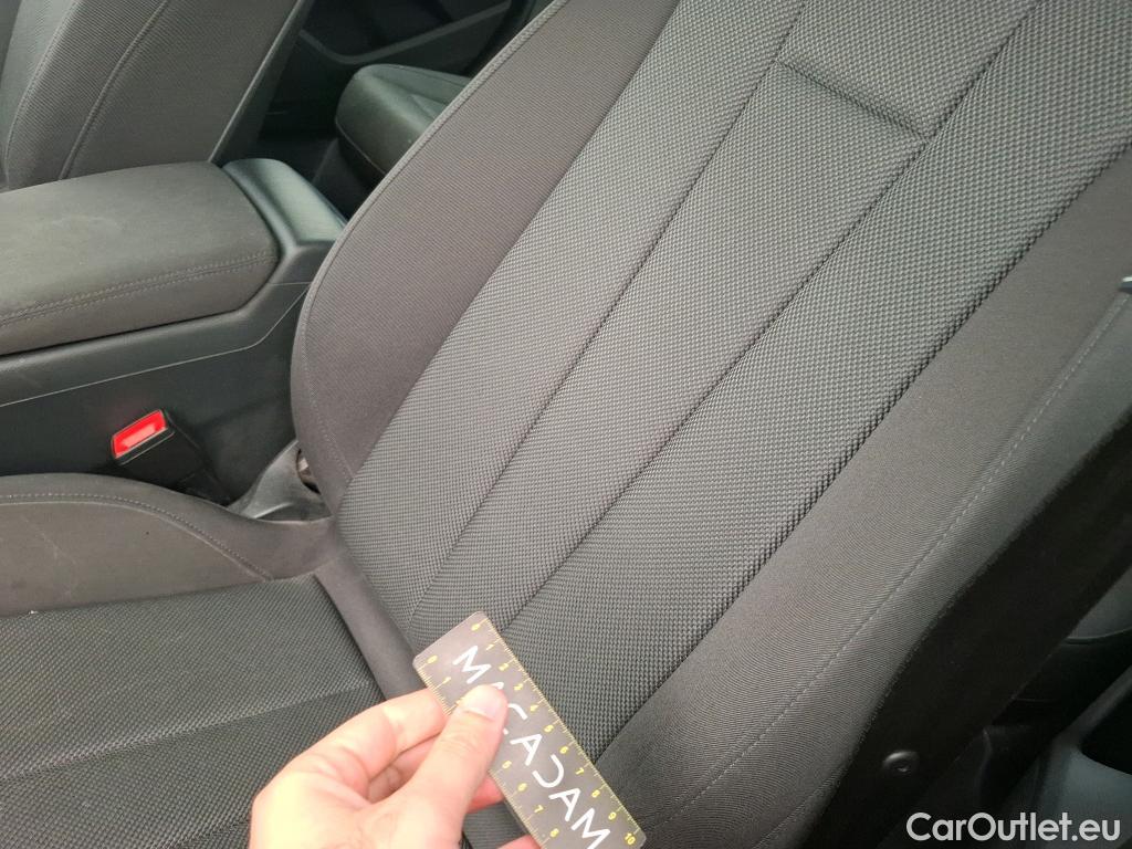  Audi  A4  Berline 35 TDI Business Line 2.0 TDI 150CV BVA7 E6 #31