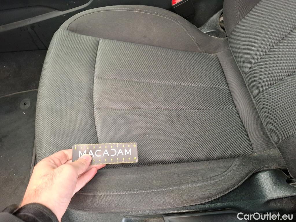  Audi  A4  Berline 35 TDI Business Line 2.0 TDI 150CV BVA7 E6 #30