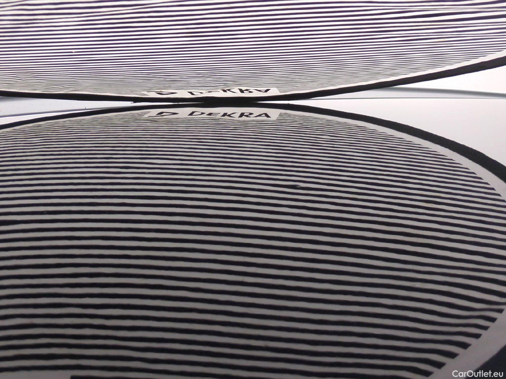  Bmw  X1 Série  sDrive16d Sport 1.5 115CV BVM6 E6dT #37