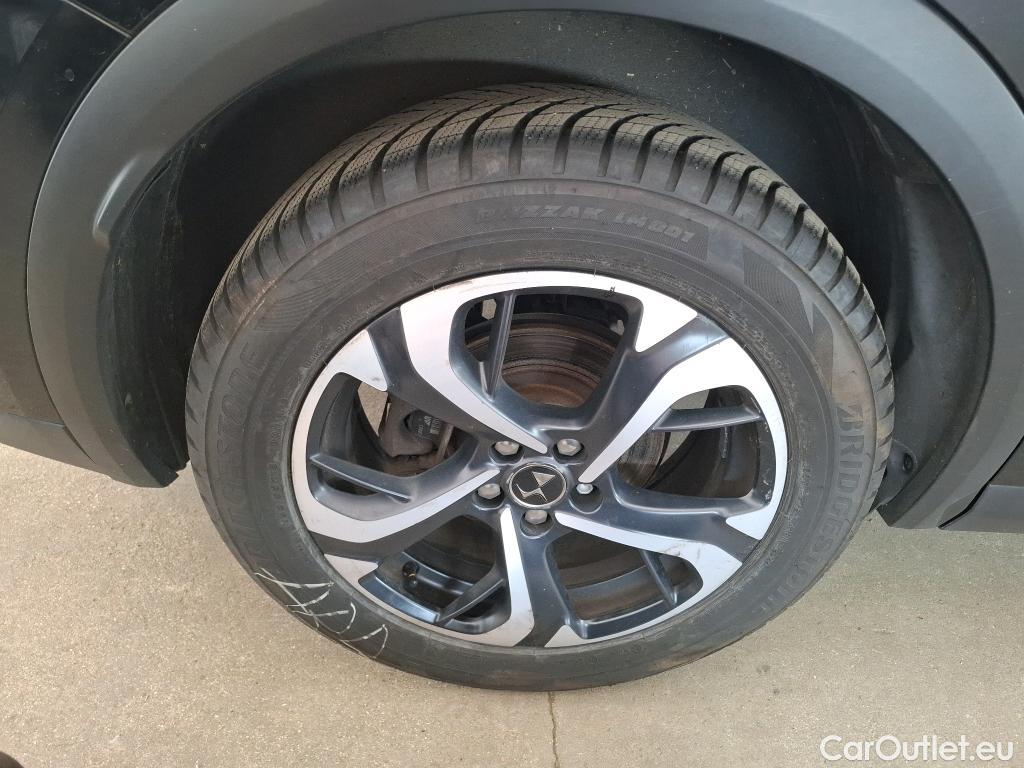  DS  DS7 DS DS 7 Crossback / 2017 / 5P / SUV BlueHDi 130 Manuel Executive #20