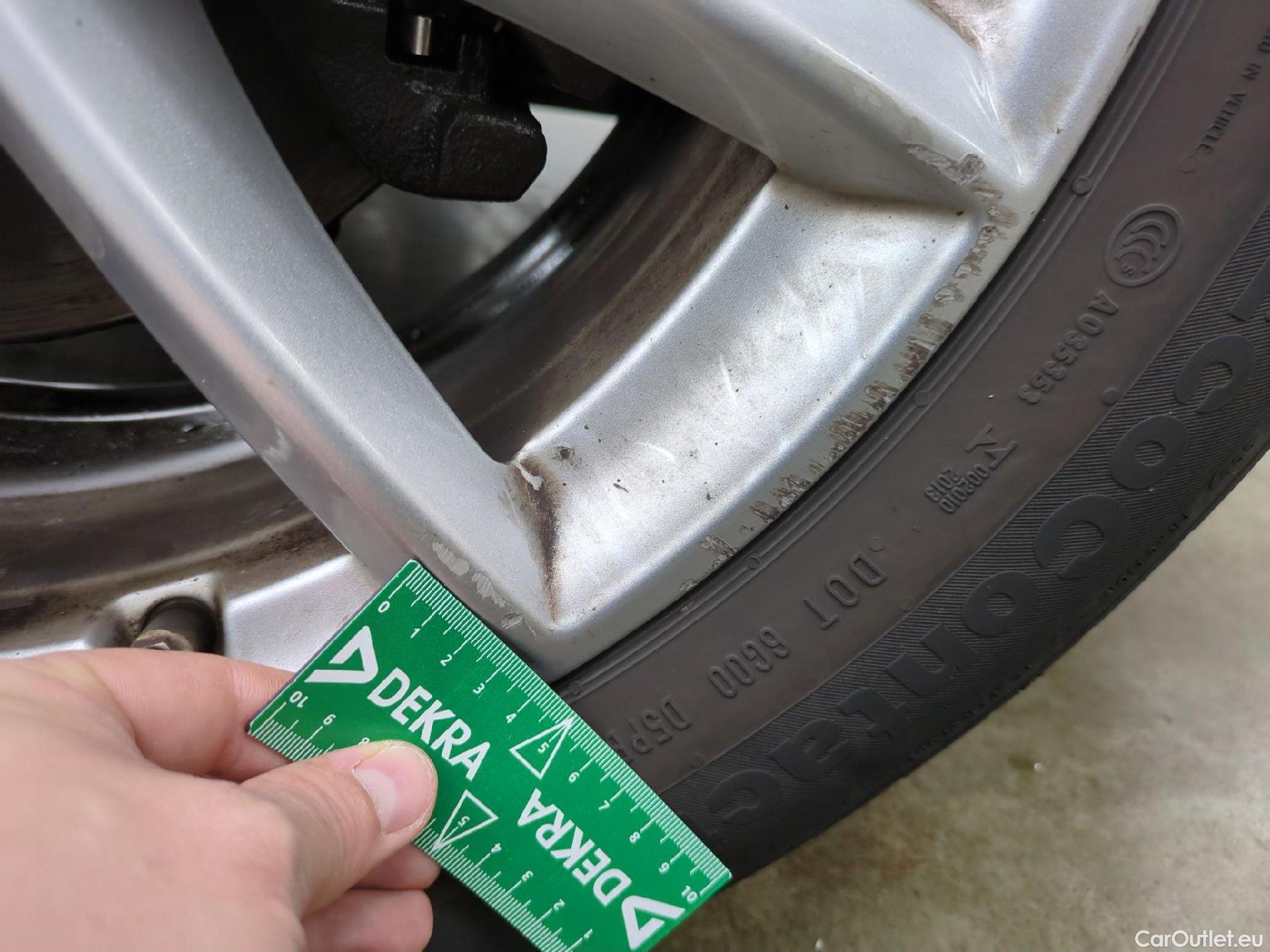  Bmw  X1 Série  sDrive16d Sport 1.5 115CV BVM6 E6dT #15