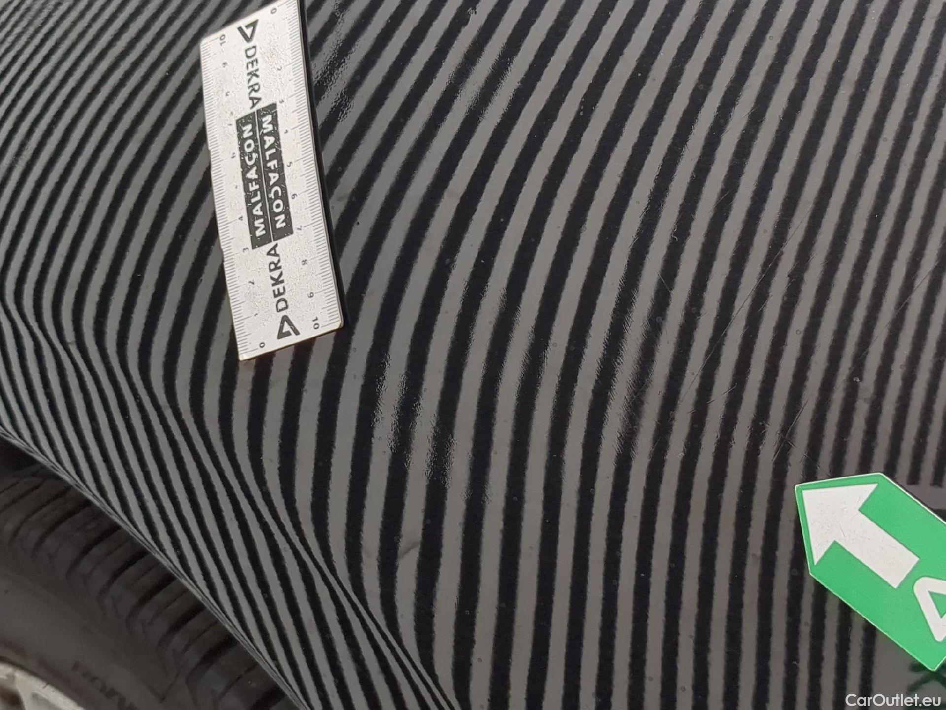  Bmw  Serie 1 Série 1 Berline 118d UrbanChic 2.0 150CV BVM6 E6 #33