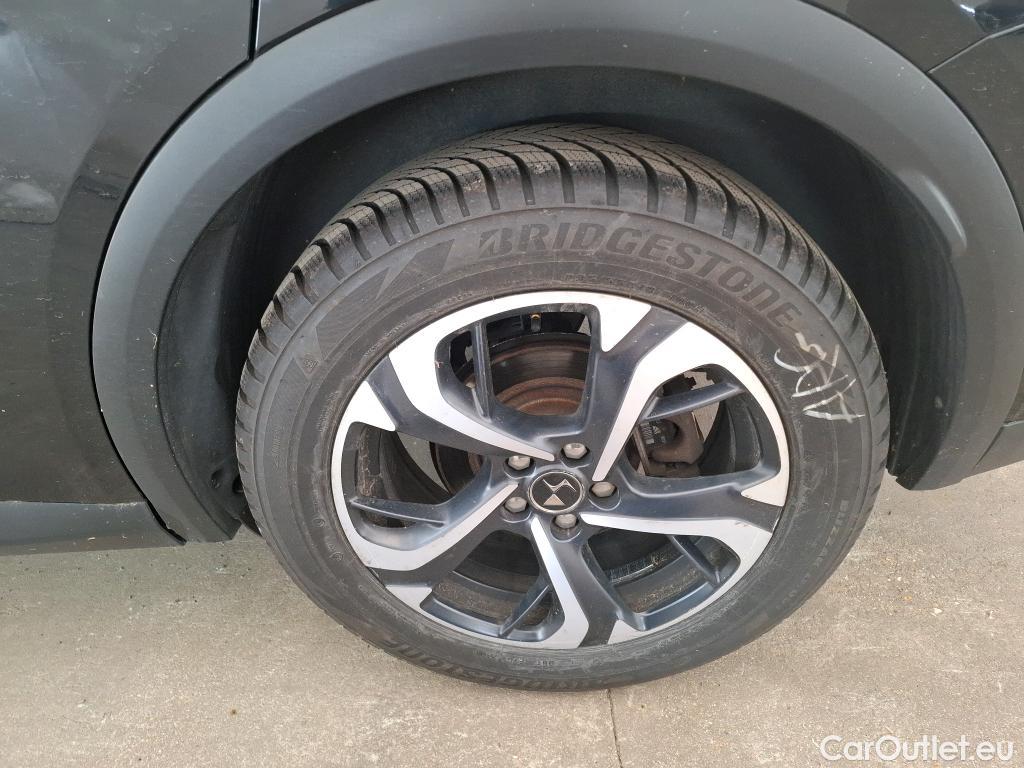  DS  DS7 DS DS 7 Crossback / 2017 / 5P / SUV BlueHDi 130 Manuel Executive #14