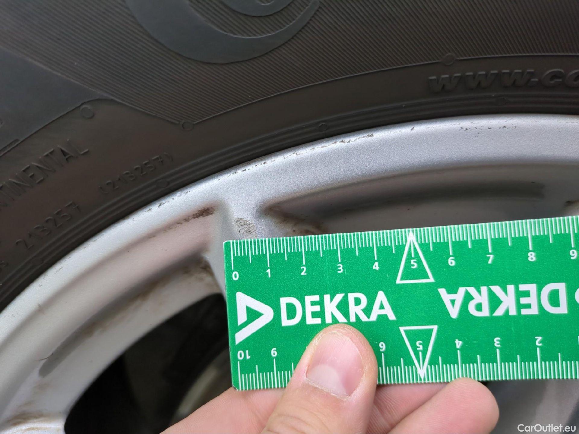  Bmw  X1 Série  sDrive16d Sport 1.5 115CV BVM6 E6dT #9