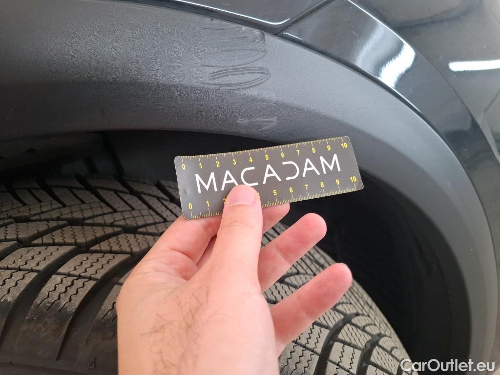  DS  DS7 DS DS 7 Crossback / 2017 / 5P / SUV BlueHDi 130 Manuel Executive #41