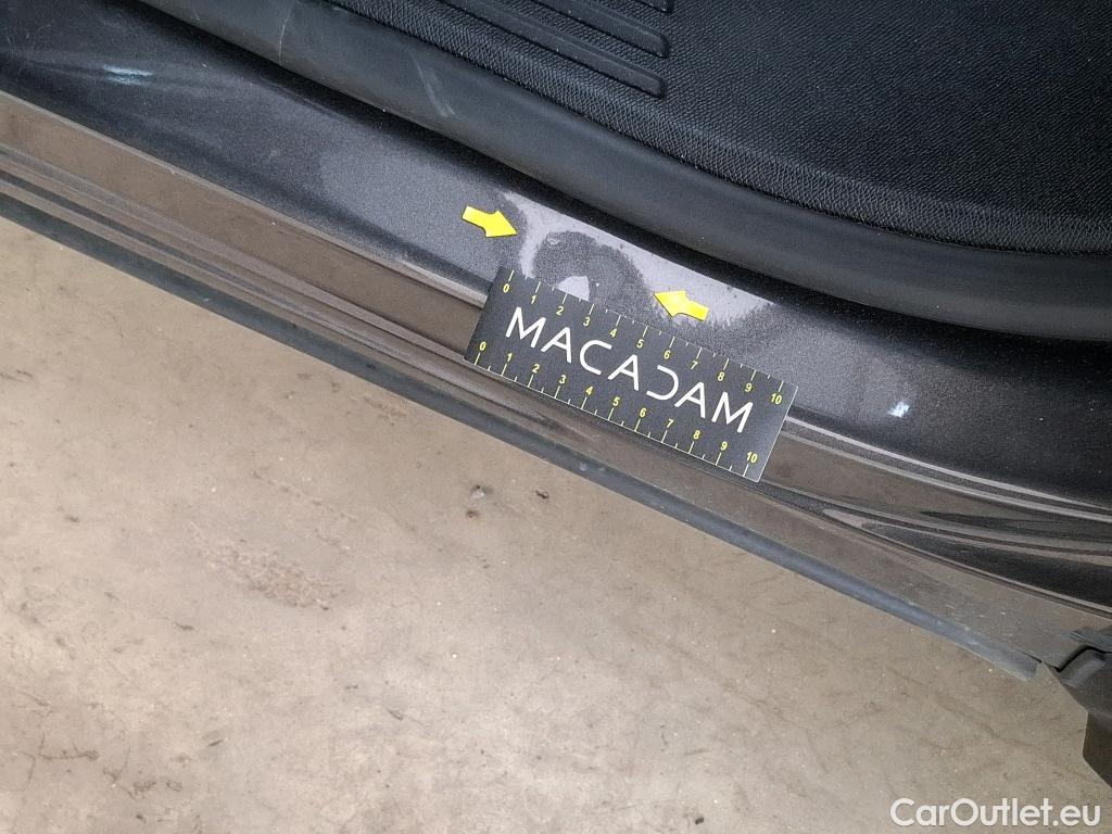  DS  DS7 DS DS 7 Crossback / 2017 / 5P / SUV E-TENSE 225 PERFORMANCE Line + #11