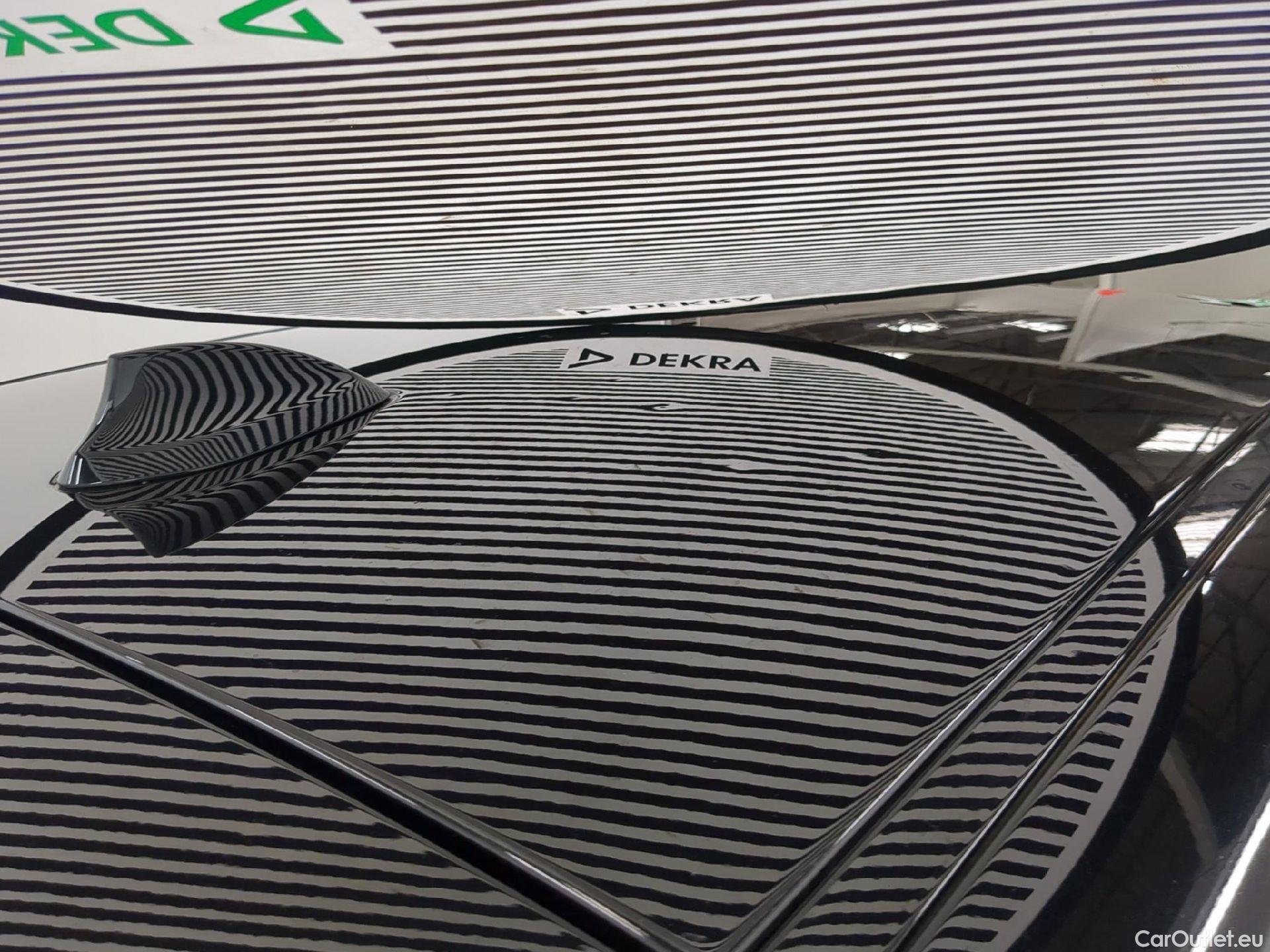  Bmw  Serie 1 Série 1 Berline 118d UrbanChic 2.0 150CV BVM6 E6 #15