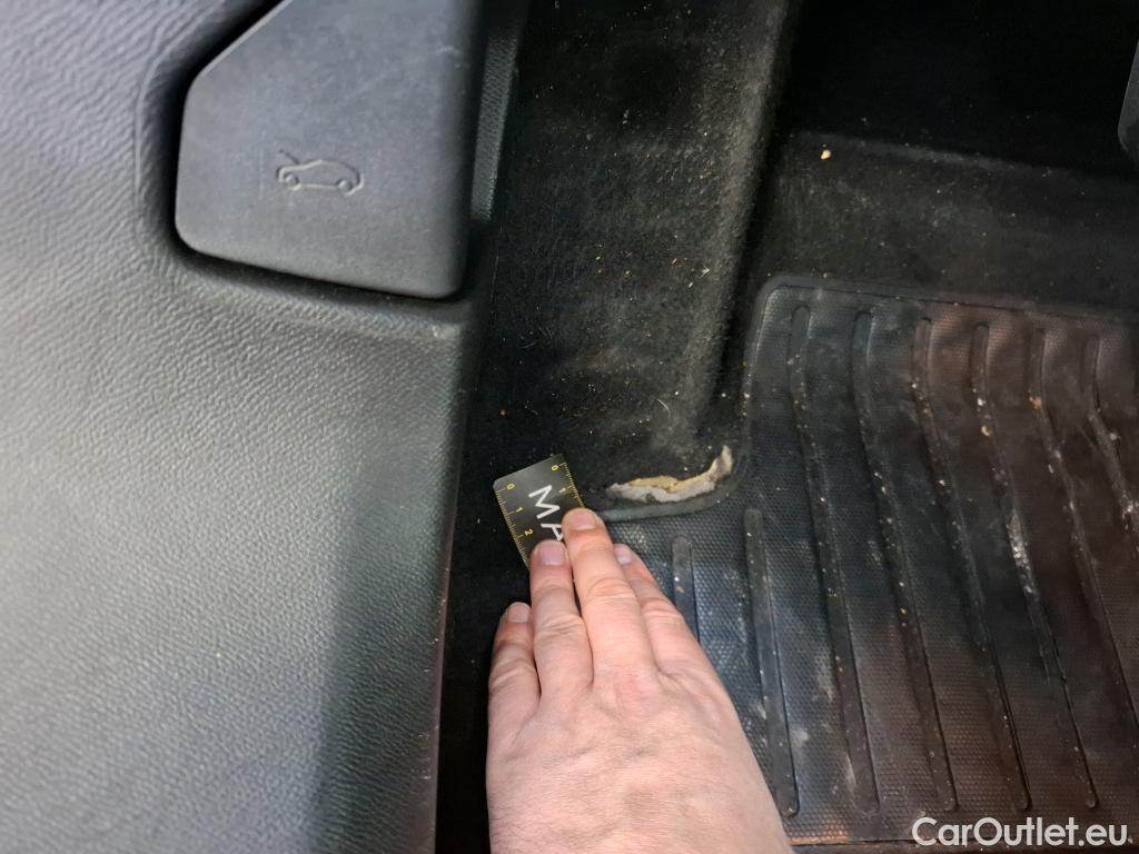  Peugeot  2008  Active Business 1.5 HDi 130CV BVA8 E6d #10