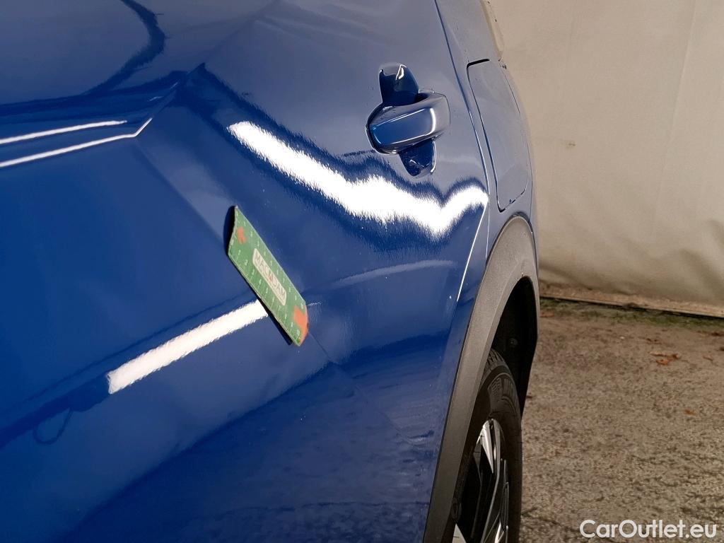  Peugeot  2008  Allure Pack 1.5 HDi 130CV BVA8 E6d #4