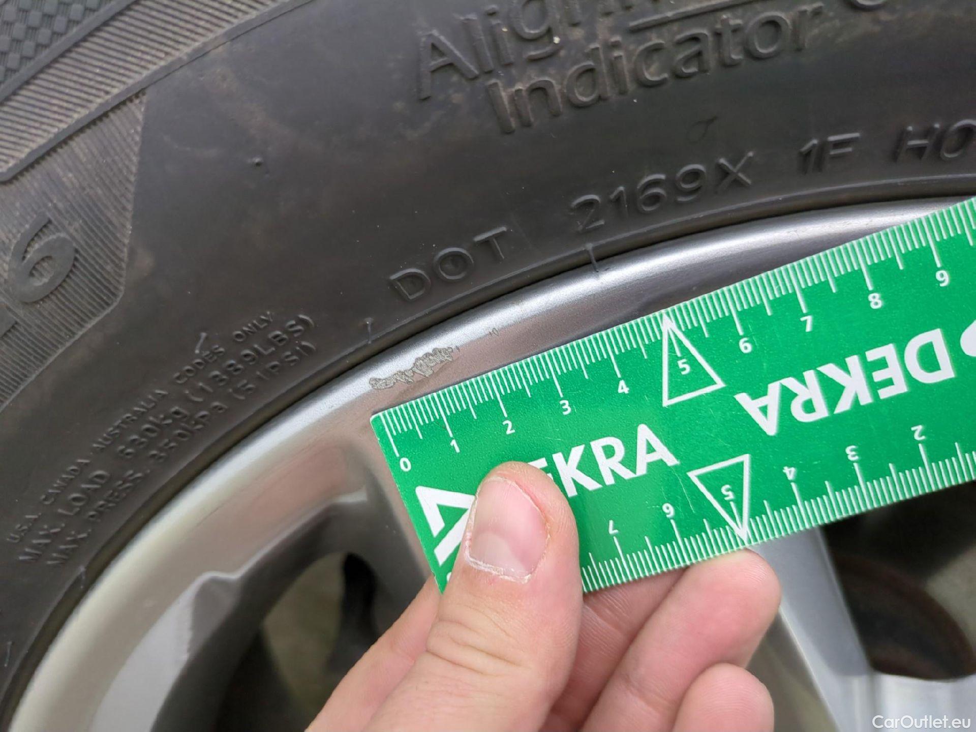  Hyundai  Konna HYUNDAI Kona / 2020 / 5P / SUV 1.0 T-GDI 120 HYBRID 48V BUSINESS #13