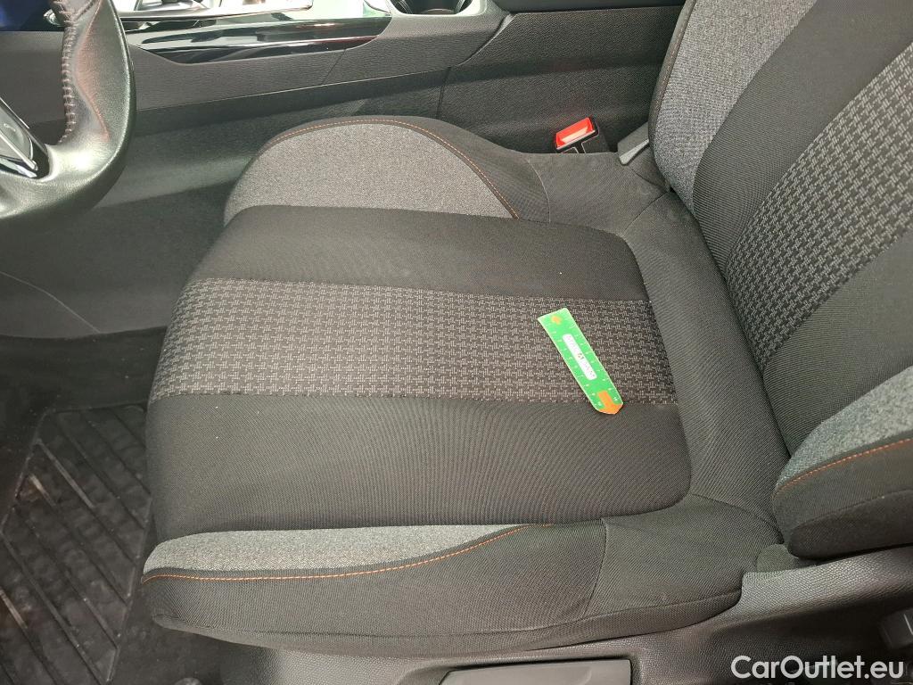  Peugeot  3008  Active Pack 1.5 HDi 130CV BVA8 E6d #52