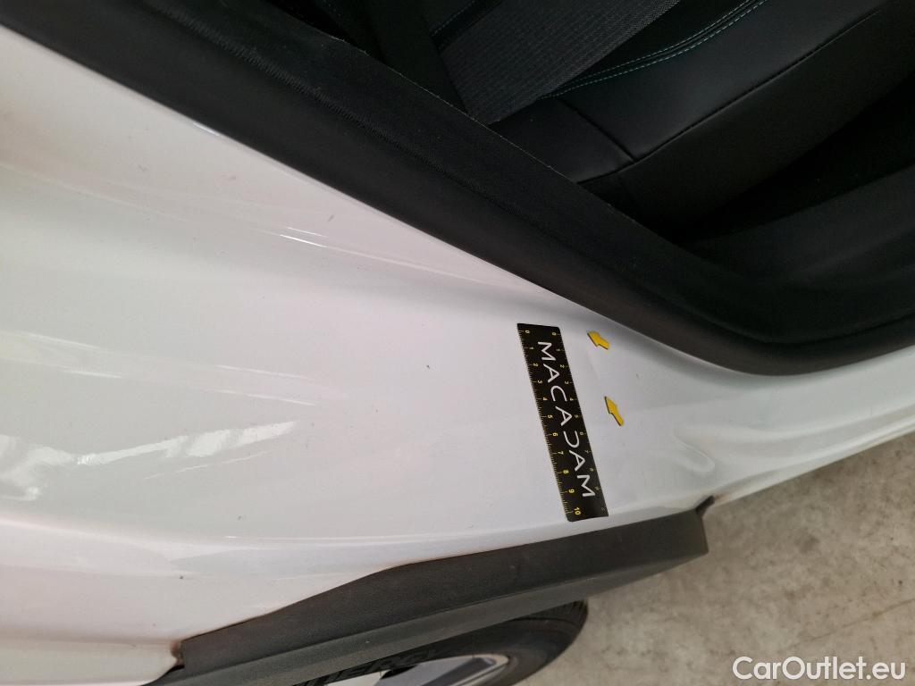  Peugeot  3008  II Allure Pack 1.5 HDi 130CV BVM6 E6d #1