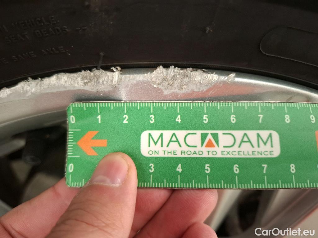  Peugeot  3008  Active Pack 1.5 HDi 130CV BVA8 E6d #3