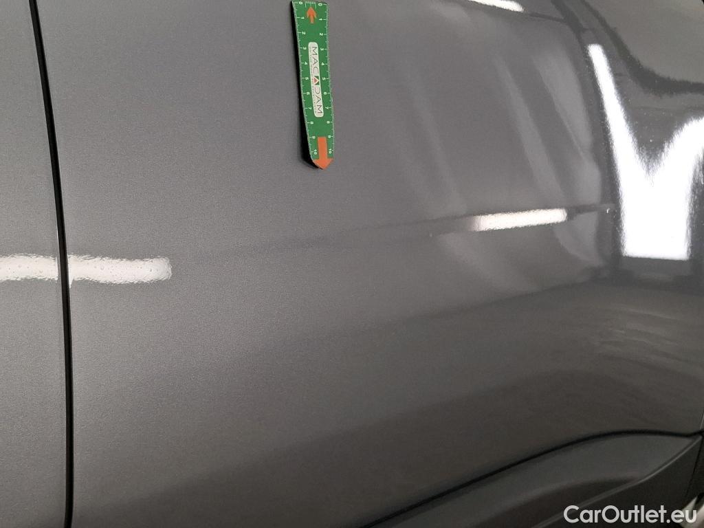  Peugeot  3008  Active Pack 1.5 HDi 130CV BVA8 E6d #30