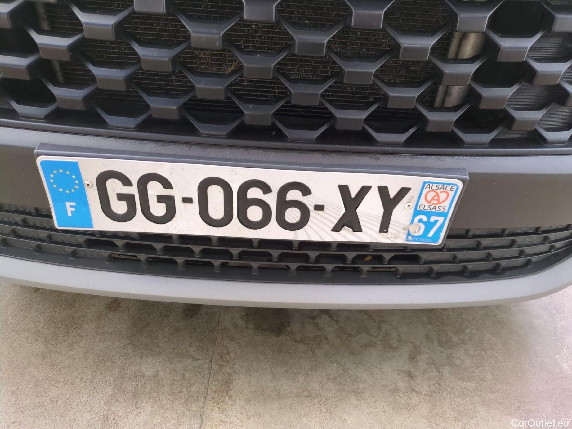  Hyundai  Konna HYUNDAI Kona / 2020 / 5P / SUV 1.0 T-GDI 120 HYBRID 48V BUSINESS #36