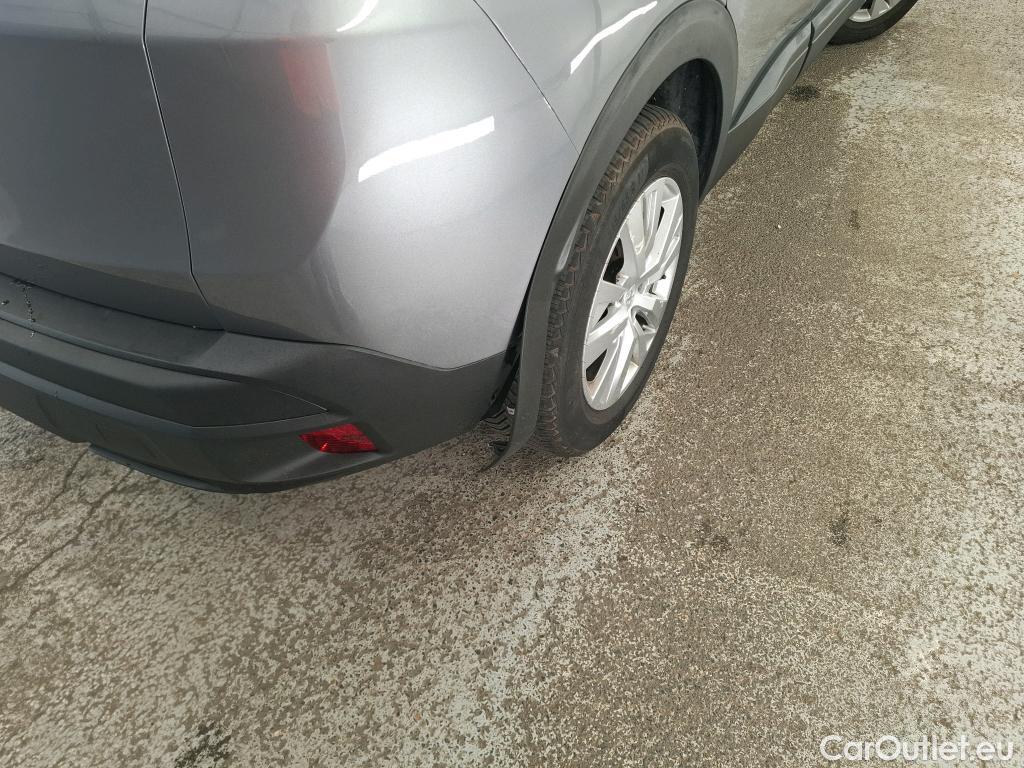  Peugeot  3008  Active Pack 1.5 HDi 130CV BVA8 E6d #38