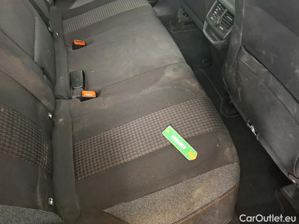  Peugeot  3008  Active Business 1.5 HDi 130CV BVA8 E6dT #30