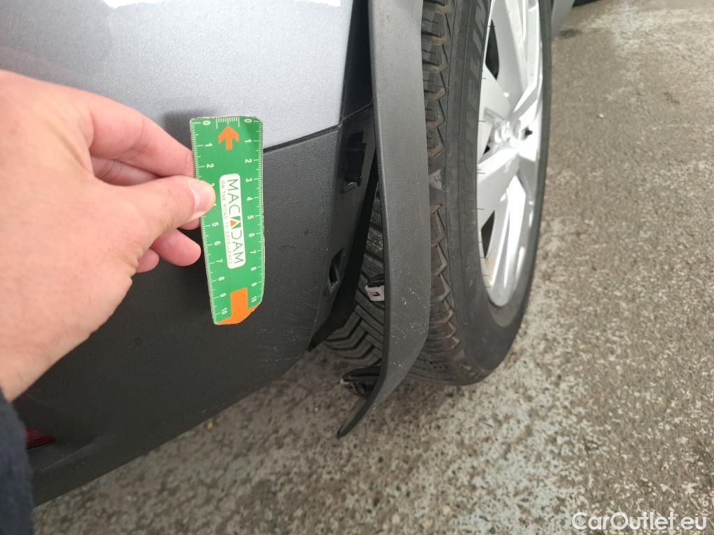  Peugeot  3008  Active Pack 1.5 HDi 130CV BVA8 E6d #39