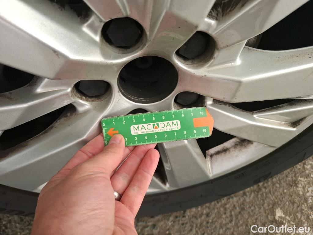  Peugeot  3008  Active Business 1.5 HDi 130CV BVA8 E6dT #34