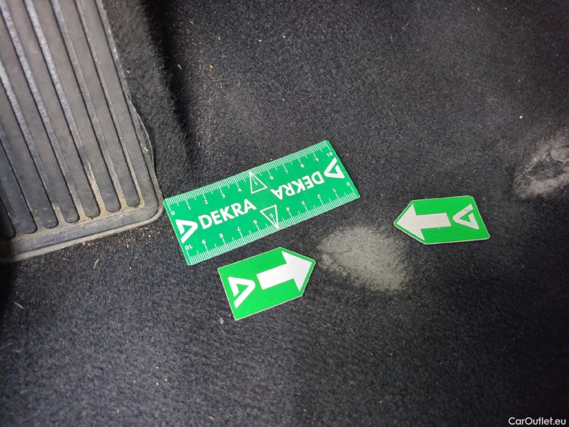  Hyundai  Konna HYUNDAI Kona / 2020 / 5P / SUV 1.0 T-GDI 120 HYBRID 48V BUSINESS #1