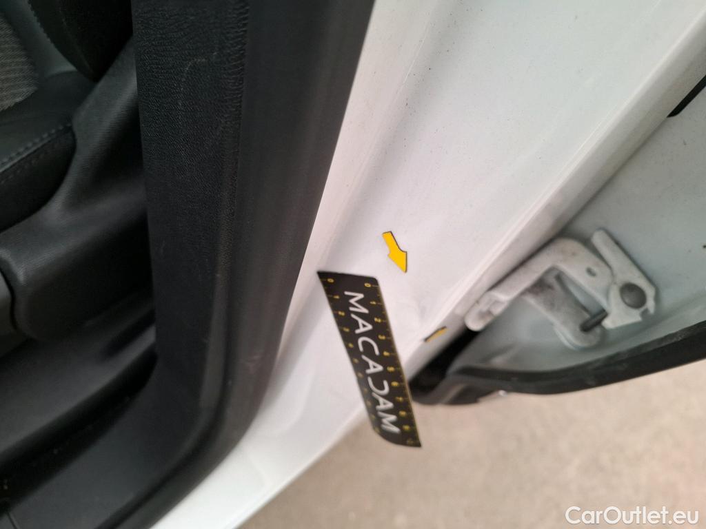  Peugeot  3008  II Allure Pack 1.5 HDi 130CV BVM6 E6d #23