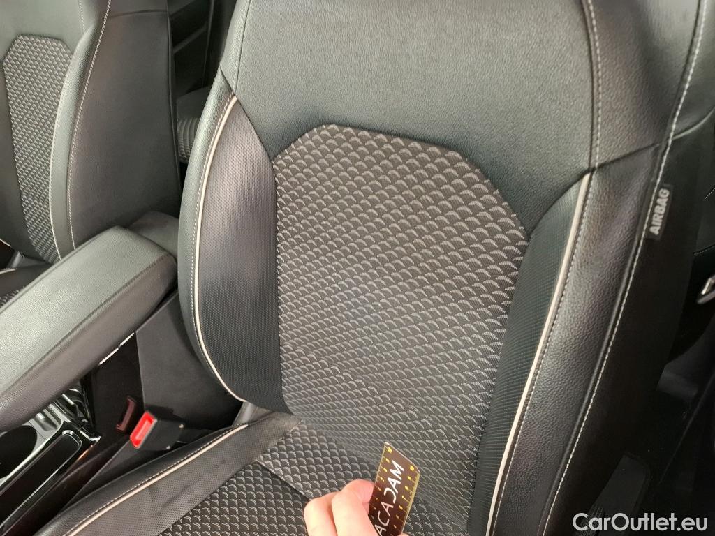  KIA  XCeed KIA  / 2019 / 5P / Crossover 1.6 GDI ISG ISG PHEV ACTIVE BUS DCT6 #17