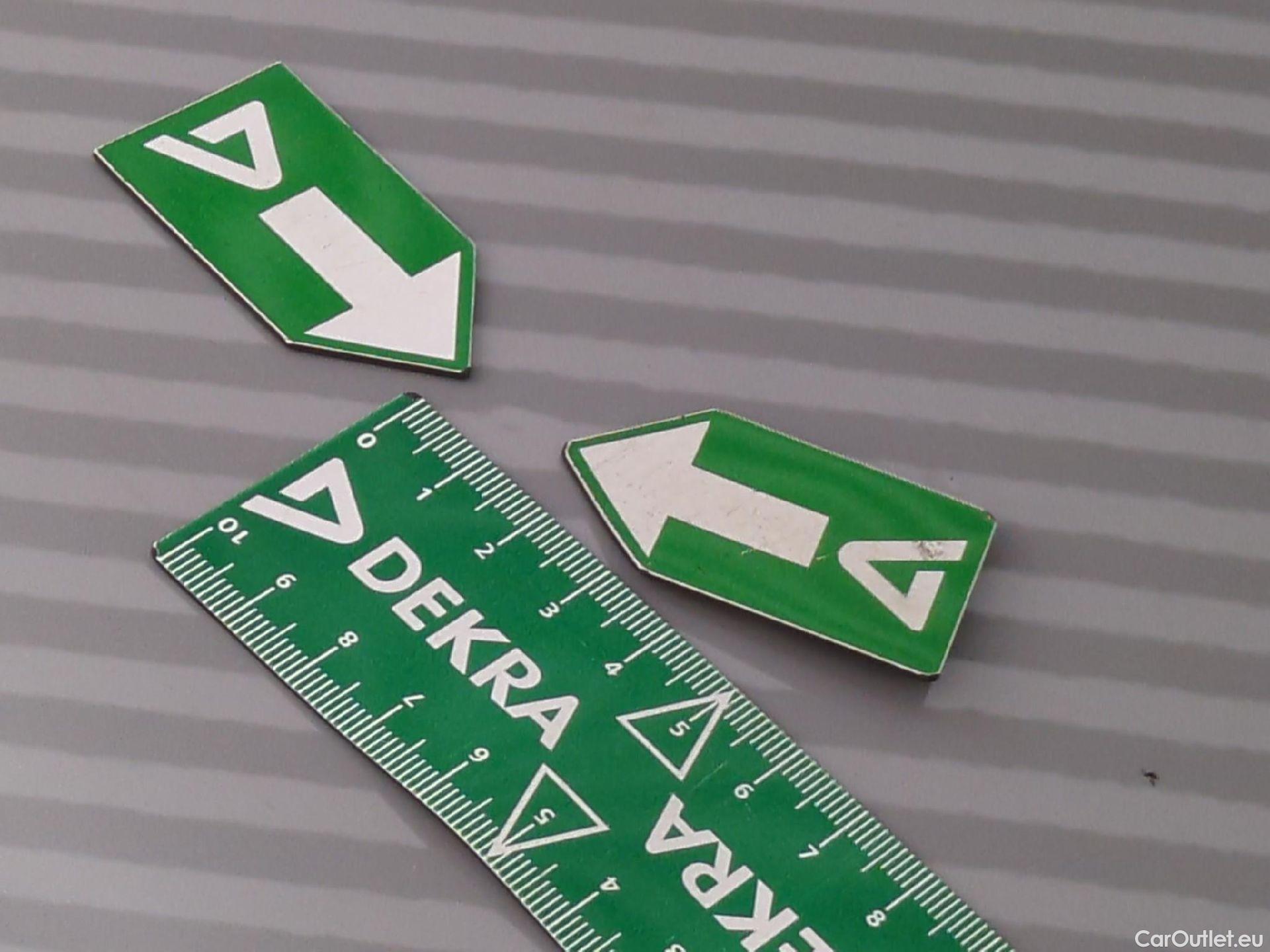  Hyundai  Konna HYUNDAI Kona / 2020 / 5P / SUV 1.0 T-GDI 120 HYBRID 48V BUSINESS #29