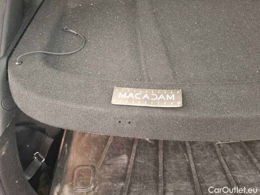  KIA  XCeed KIA  / 2019 / 5P / Crossover 1.6 GDI ISG ISG PHEV ACTIVE BUS DCT6 #18