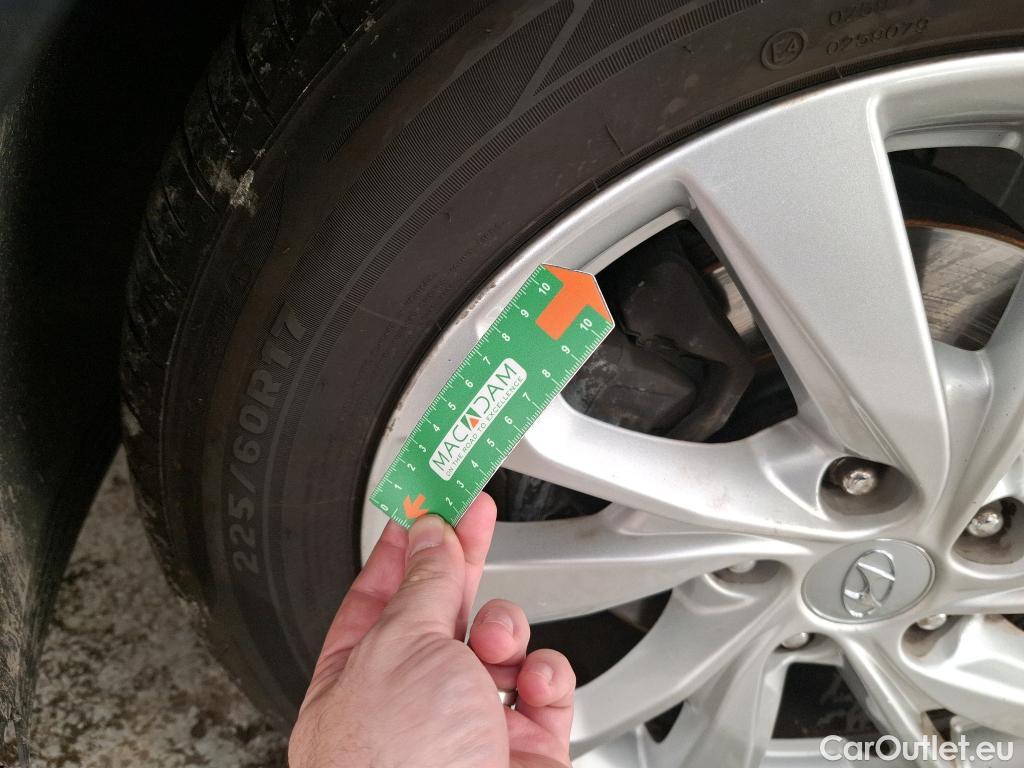  Hyundai  Tucson  Business 2WD 1.6 CRDi 135CV BVA7 E6dT #4