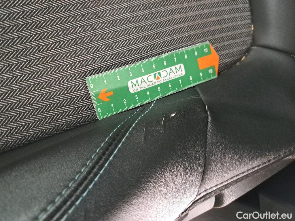  Peugeot  5008  Allure 1.5 HDi 130CV BVA8 7 Sieges E6d #8