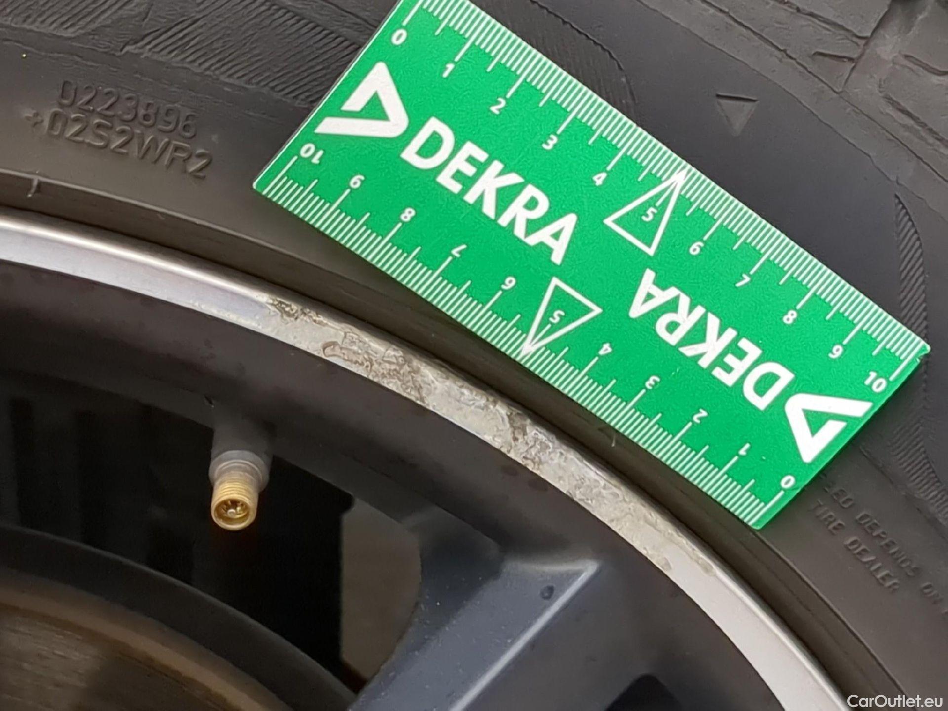  Peugeot  3008  Active Business 1.5 HDi 130CV BVA8 E6d #16