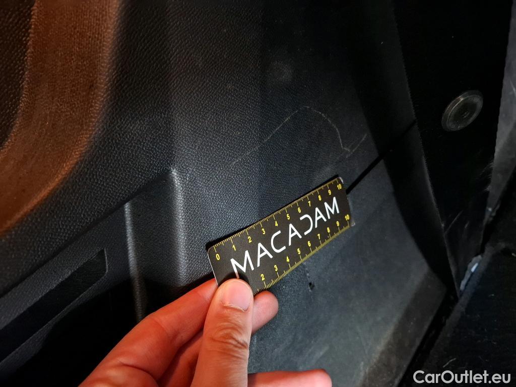  Peugeot  5008  GT Line 1.5 HDi 130CV BVA8 7 Sieges E6dT #10