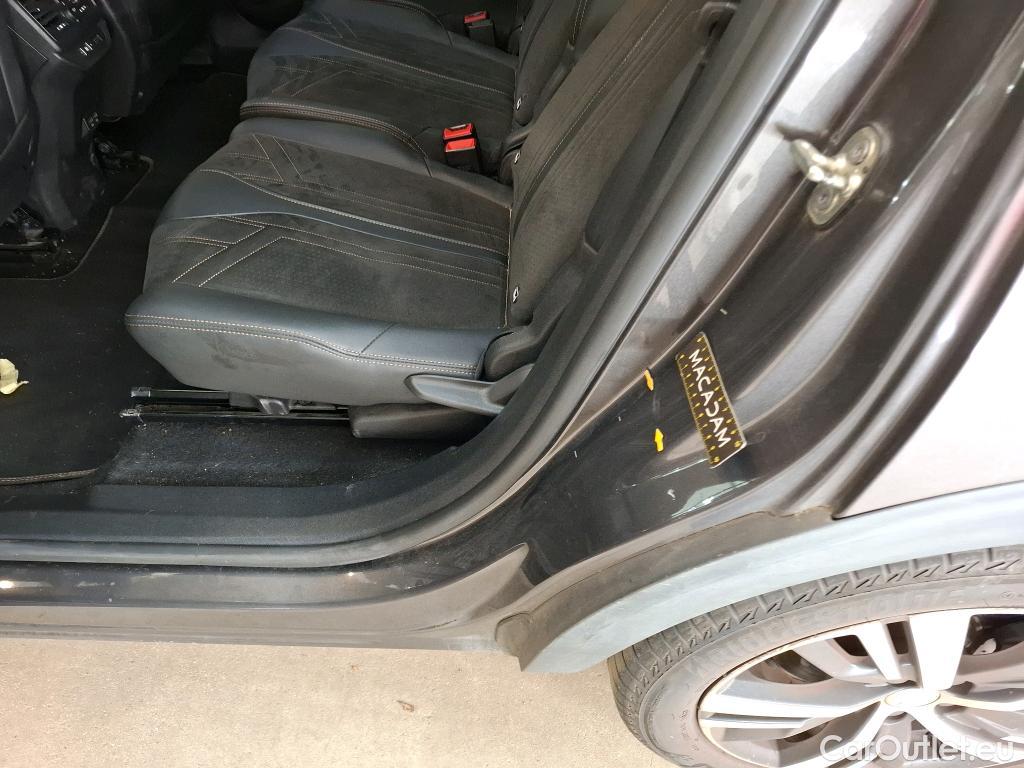  Peugeot  5008  GT Line 1.5 HDi 130CV BVA8 7 Sieges E6dT #11