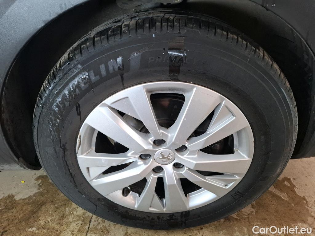  Peugeot  3008  Active Pack 1.5 HDi 130CV BVA8 E6d #10