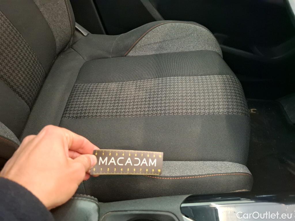  Peugeot  3008  Active Pack 1.5 HDi 130CV BVA8 E6d #31