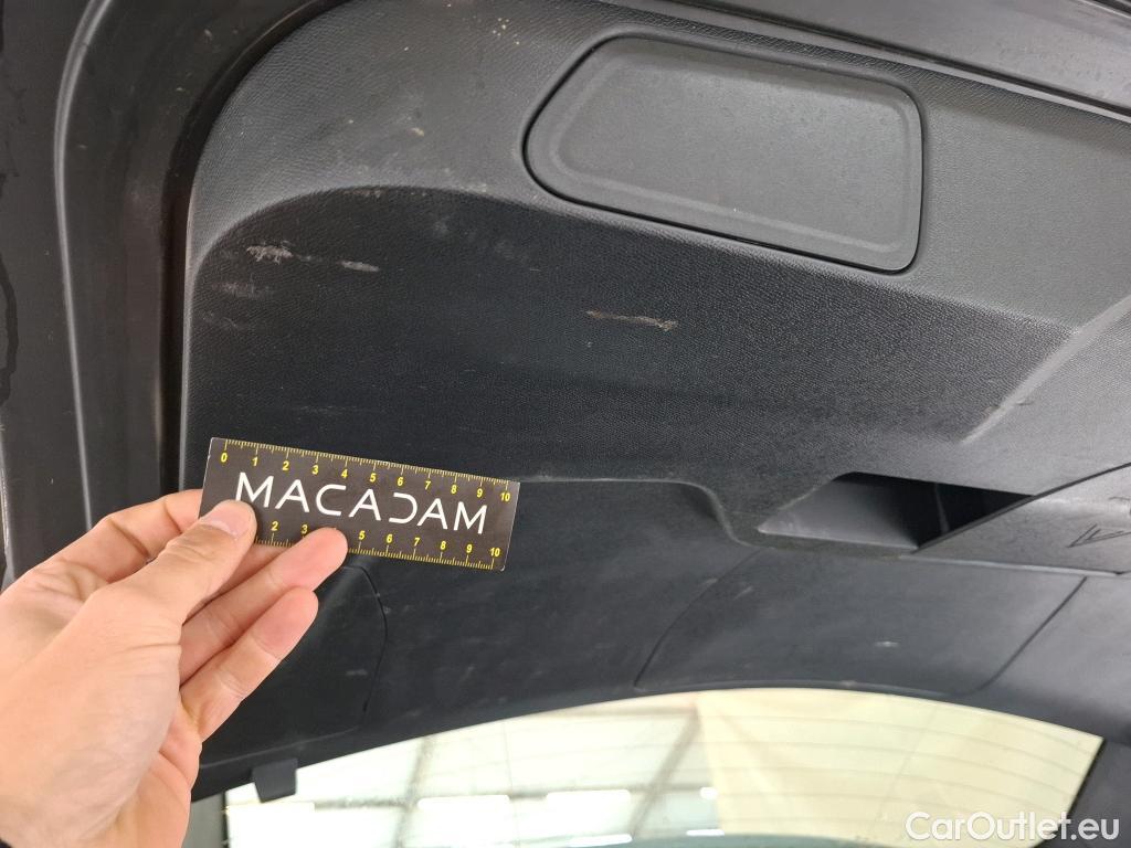  Peugeot  3008  Active Pack 1.5 HDi 130CV BVA8 E6d #17