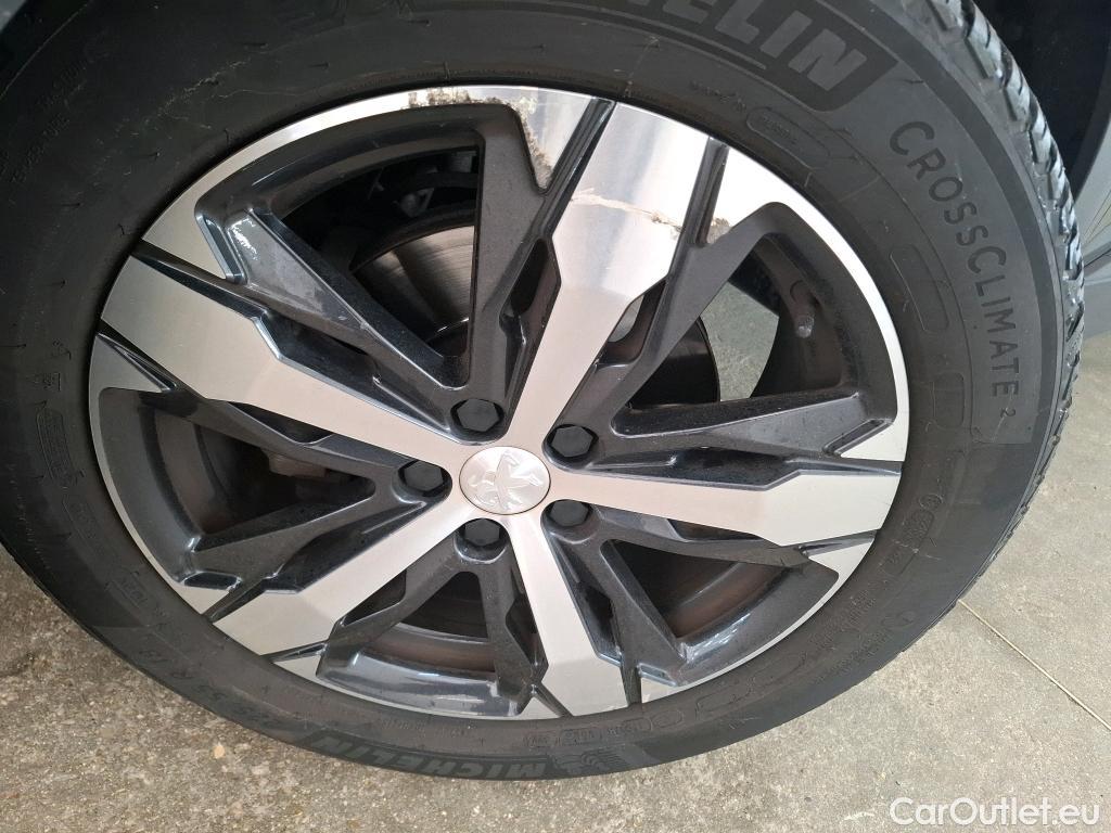  Peugeot  5008  Active Business 1.5 HDi 130CV BVA8 7 Sieges E6d #5