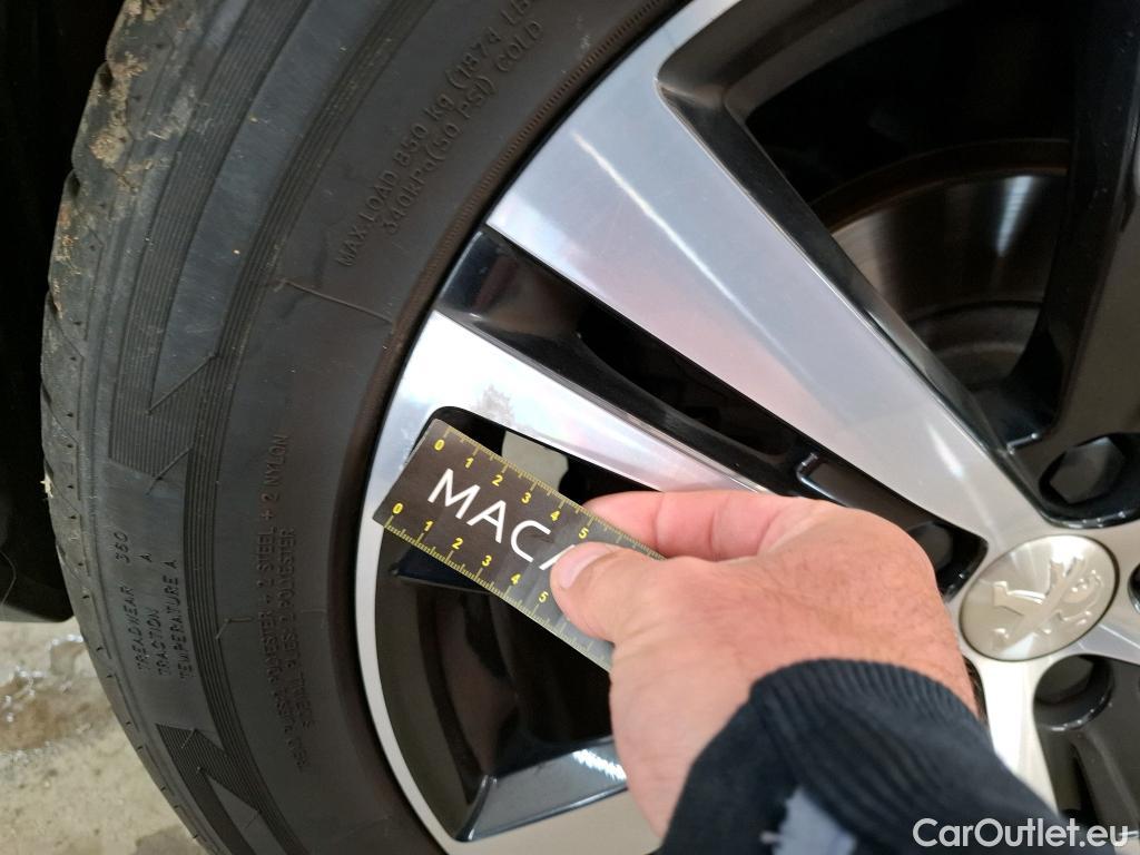  Peugeot  5008  Allure Business 1.5 HDi 130CV BVA8 E6 #22