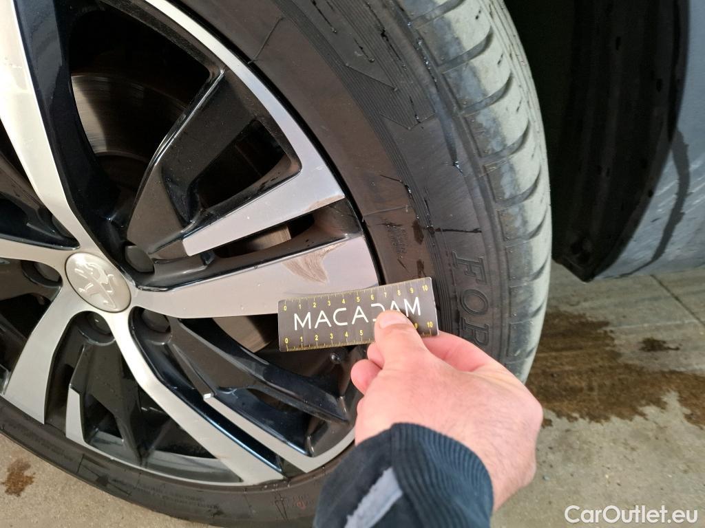  Peugeot  5008  Allure Business 1.5 HDi 130CV BVA8 E6 #19