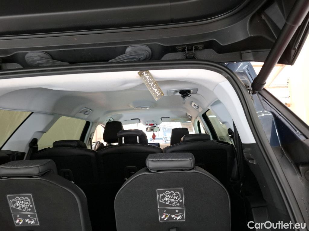  Peugeot  5008  Allure Business 1.5 HDi 130CV BVA8 E6 #6